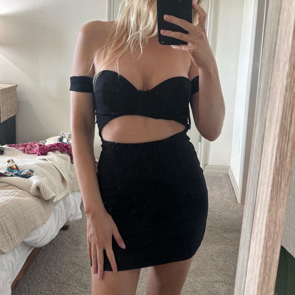 h:ours mini black dress
